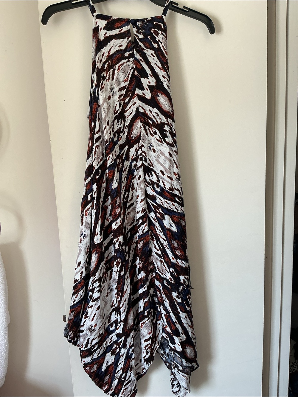 MSK Flowy Halter Handkerchief Dress in White, Black & Brown - Picture 2 of 4